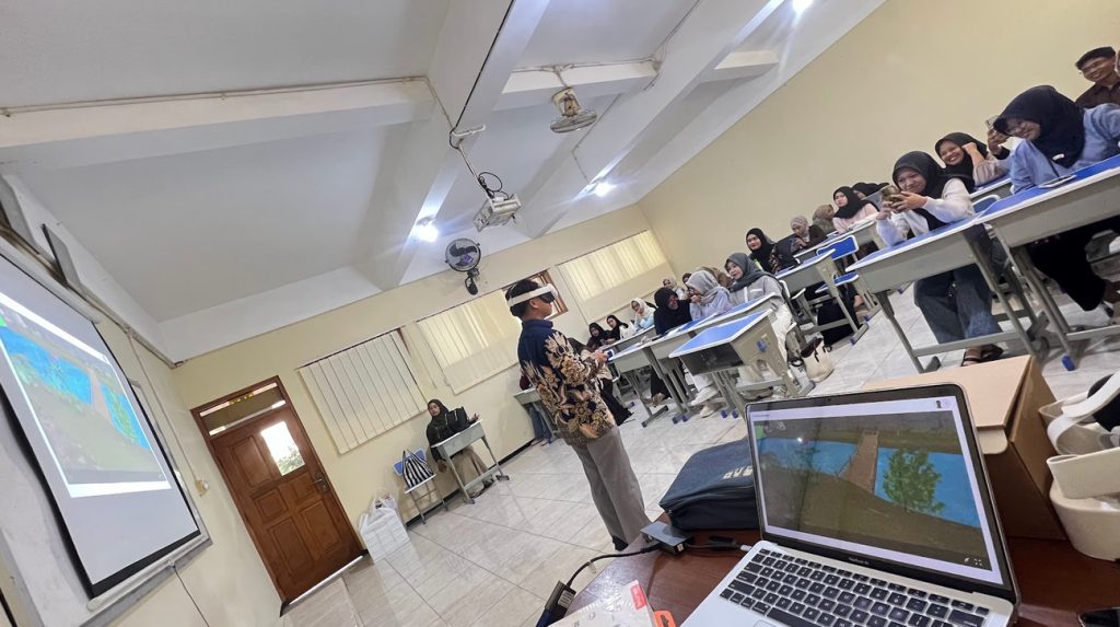 Uji Coba Penggunaan Mobile Virtual Reality (MVR) STEM-DT dan Pelaksanaan Pretest